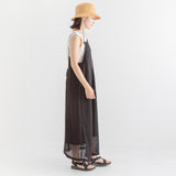 un chapeau  紐付きキャペリン