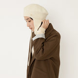 un chapeau   紐付きベレーニット