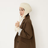un chapeau   紐付きベレーニット