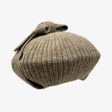 un chapeau   紐付きベレーニット
