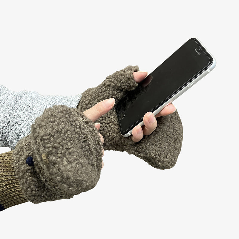 Coleman　ボアフードグローブ