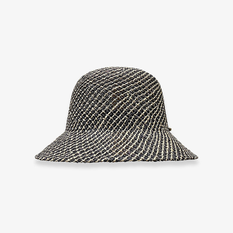 un chapeau 　カンピクロッシェ