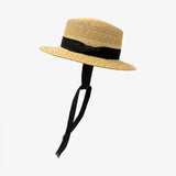 un chapeau  紐付きカンカン帽